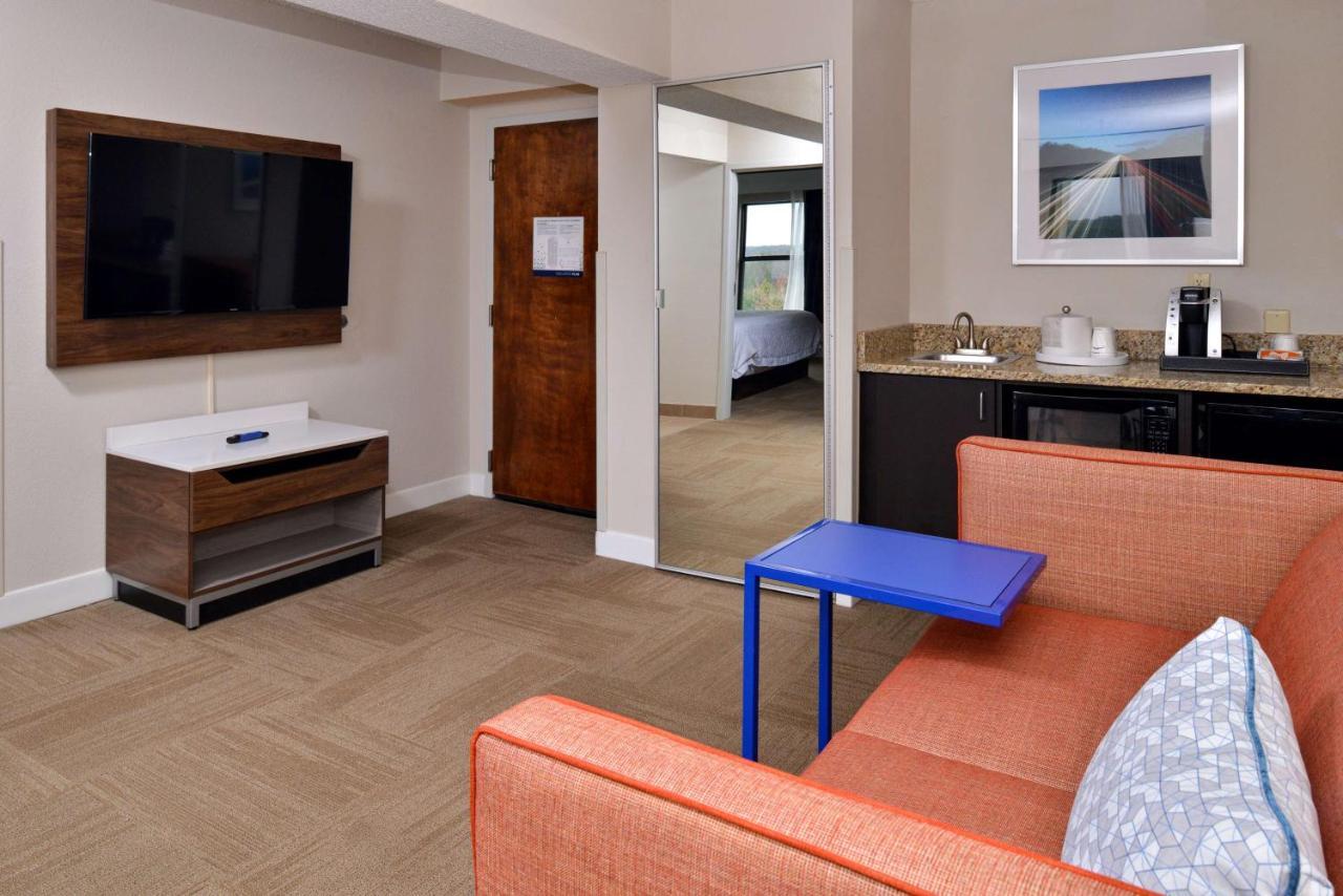 Hampton Inn Henderson Exteriör bild